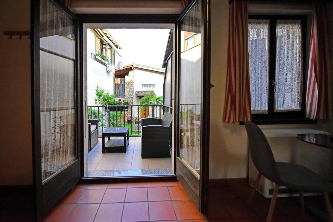 Hotel Pensione Serena Purasca Exterior foto